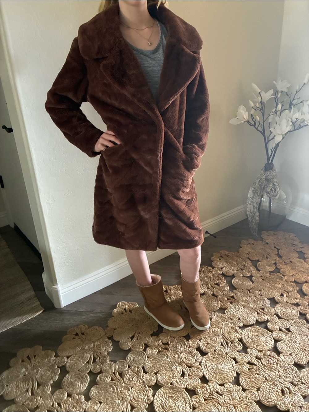 Glam Vine & Valley Faux Fur Long Coat Size M